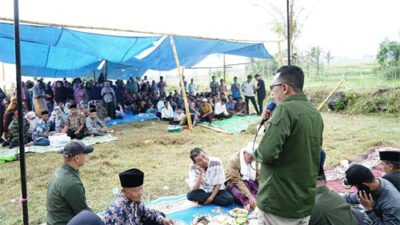 Bupati Tanah Datar Hadiri Alek Kapalo Banda Jorong Koto di Tanjung Bonai