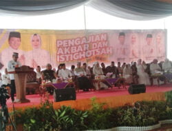 Bupati Way Kanan beri sambutan saat pengajian akbar di halaman Rusunawa KM2 Kecamatan Blambangan Umpu