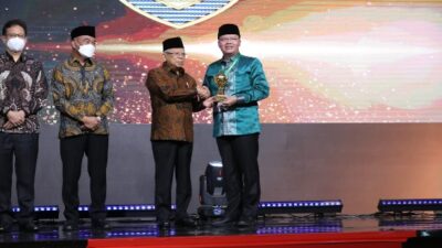 Pemprov Bengkulu Raih Penghargaan Universal Health Coverage Award Tahun 2023 dari Wakil Presiden RI