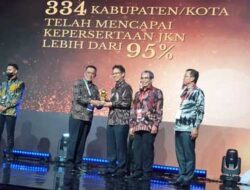 Pemkab Lampung Utara Terima Penghargaan UHC dari Wapres RI