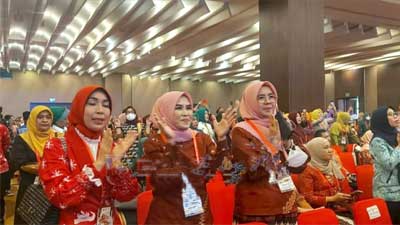 Dekranasda Pesisir Barat Hadiri HUT Dekranas ke-43 di Kota Medan