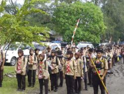 161 Pramuka Saka Bhayangkara melakukan Long March sepanjang 45 km dengan garis start dari Muaro Sasak ke Pantai Sikabau.