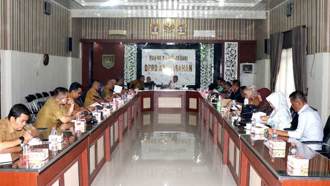 TAPD bersama Banggar DPRD Asahan Rapat Expose Penyampaian R-KUPA dan R-PPAS 2023