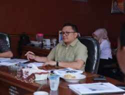 Tiga Komisi DPRD BS Bersama Mitra Kerja Gelar Rapat Pembahasan Raperda