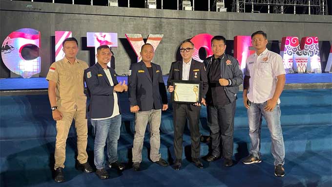 Bupati Way Kanan Raih Anugerah Aditya Karya Mahatva Yodha Utama di BBKTN Makassar