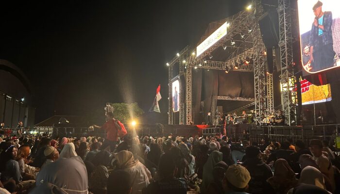 Konser Indonesia Maju di Tulungagung: Antusiasme Ribuan Pendukung Prabowo-Gibran Meriahkan GOR Lembu Peteng