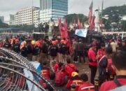 Unjuk Rasa di Depan DPR, Elemen Masyarakat Tuntut Pemakzulan Jokowi dan Turunkan Harga Sembako