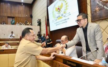 Mendagri, Muhammad Tito Karnavian dalam Rapat Kerja Komisi II DPR RI dengan agenda Evaluasi Tahapan Pemilu Serentak 2024