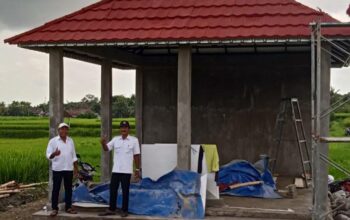 Sebuah gubuk sarasehan baru telah dibangun di RT 01 RW 02 Dusun Tugurejo, Desa Sragi, Kecamatan Talun, Kabupaten Blitar, Jawa Timur.
