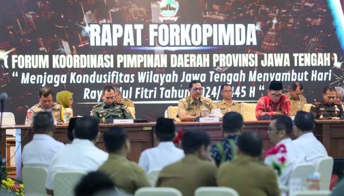 Bupati Purworejo, Hj Yuli Hastuti bersama Forkopimda hadiri Rakor Forkopimda Provinsi Jawa Tengah